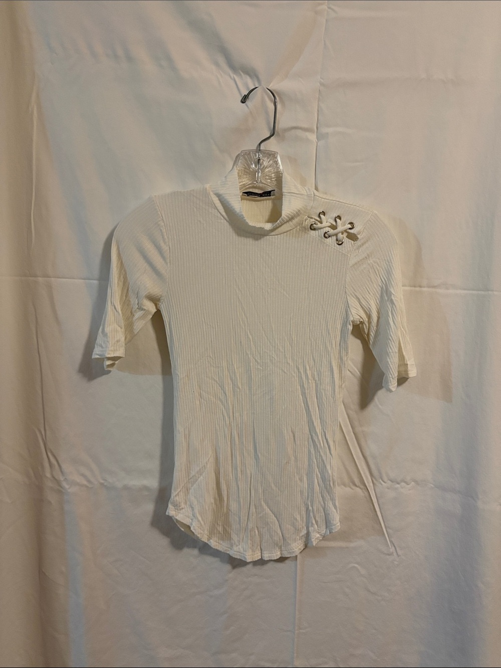 Fashion Nova Mixed Women's Tops and Leggings Bundle - Picture 3 of 11